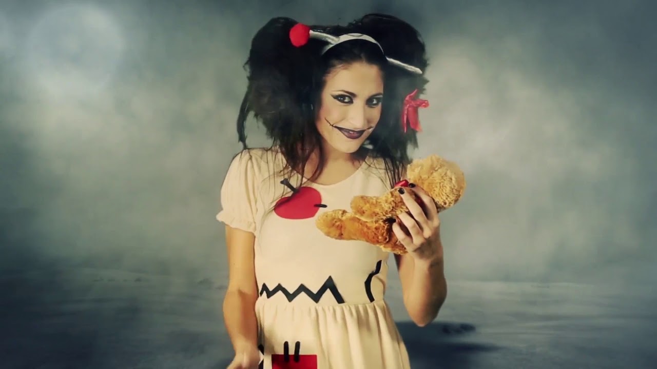 muñeca vudú de trapo