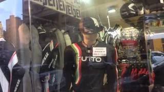 Vitrine Loja Motosports