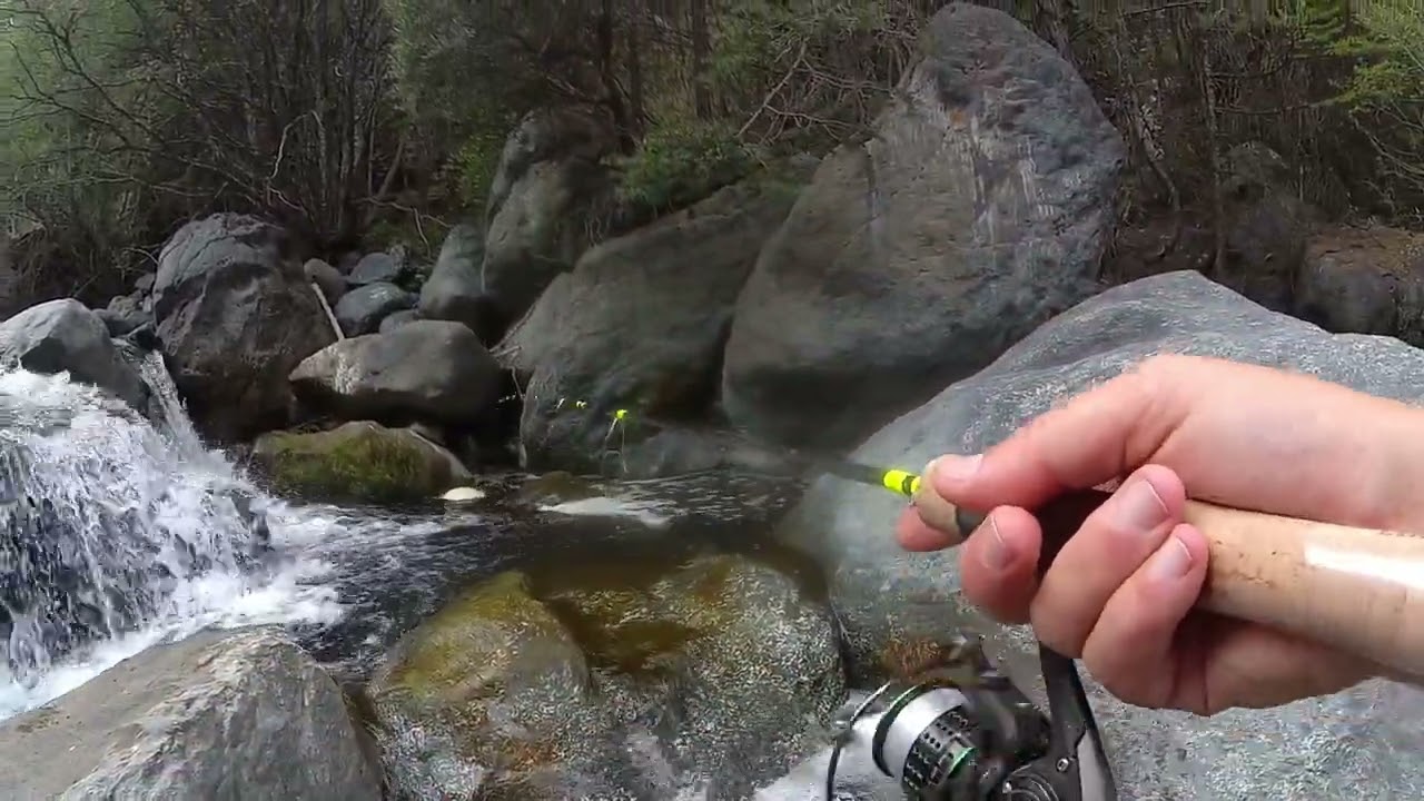 Je découvre un nouveau torrent - pêche de la truite à la cuillère - Hautes Alpes