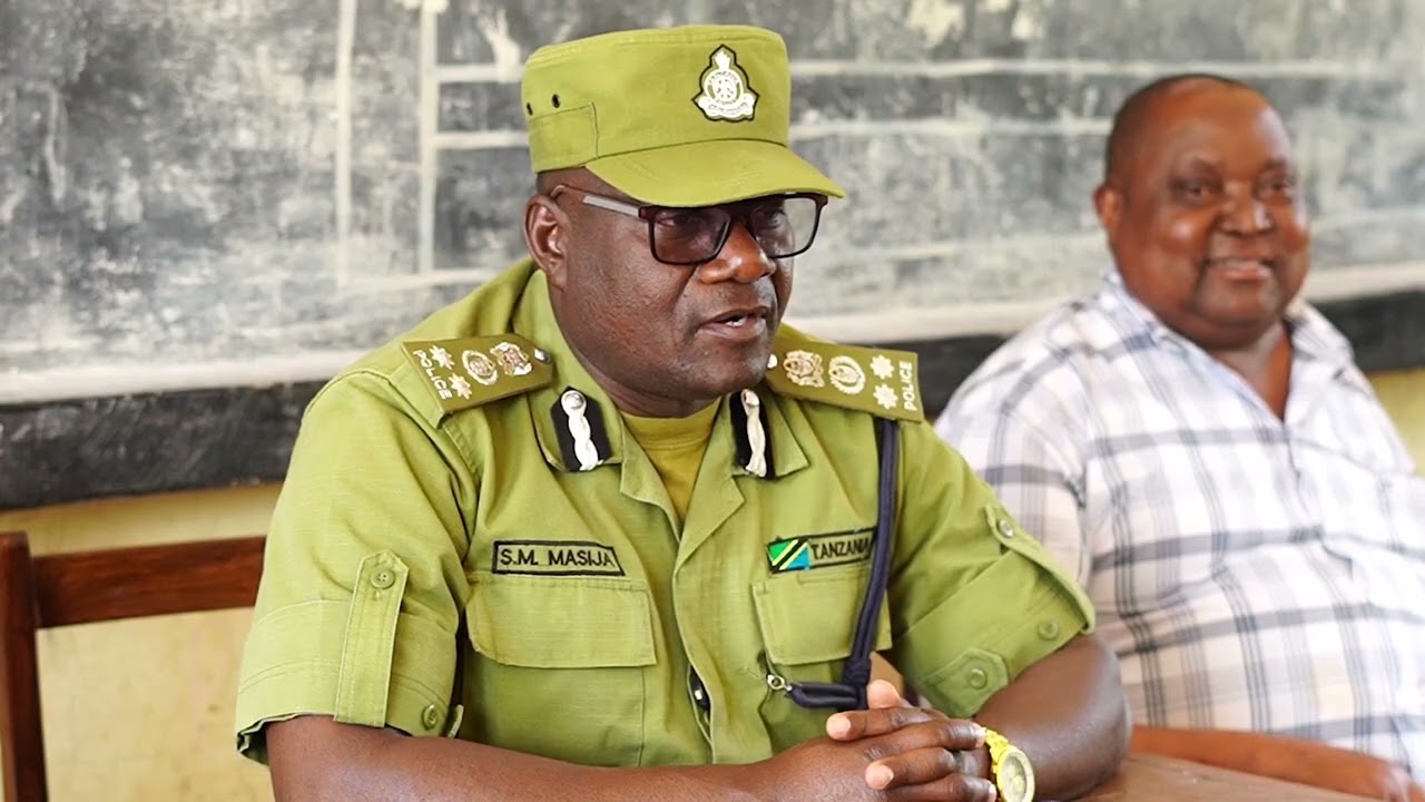 JESHI LA POLISI LINAVYORUDI KWA WANACHI LATOA MSAADA KWA WAJANE LAOMBA UTAYARI WA WANANCHI