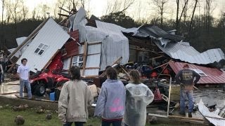Deadly storms sweep through Southern states