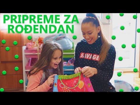 Video: Angelinin Rođendan: Kako Je Jolie Radila Na Svom Izgledu