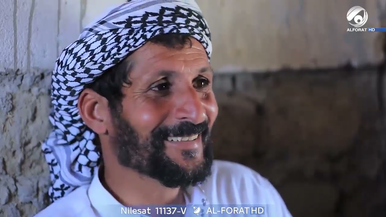 يعيش وحده مع بناته في اصغر بيت🥲💔 في اكبر صحراء بالعراق