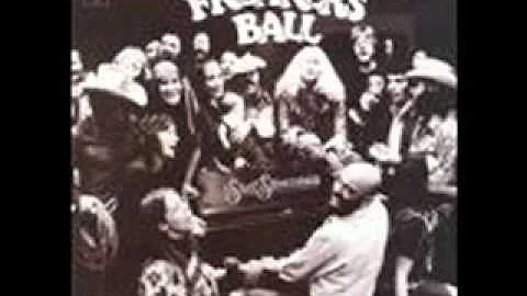 FREAKIN' AT THE FREAKERS BALL / 3. Sahra Cynthia S...