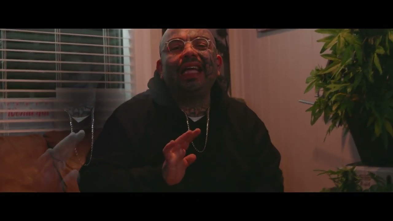 Guarda SPANKY LOCO * NEW VIDEO “HATE” !! su YouTube Guarda SPANKY LOCO * NEW VIDEO “HATE” !! su YouTube