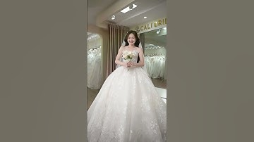 Và kể từ khi người ấy xuất hiện, em đã được khoác lên mình chiếc váy cưới trong mơ #shorts