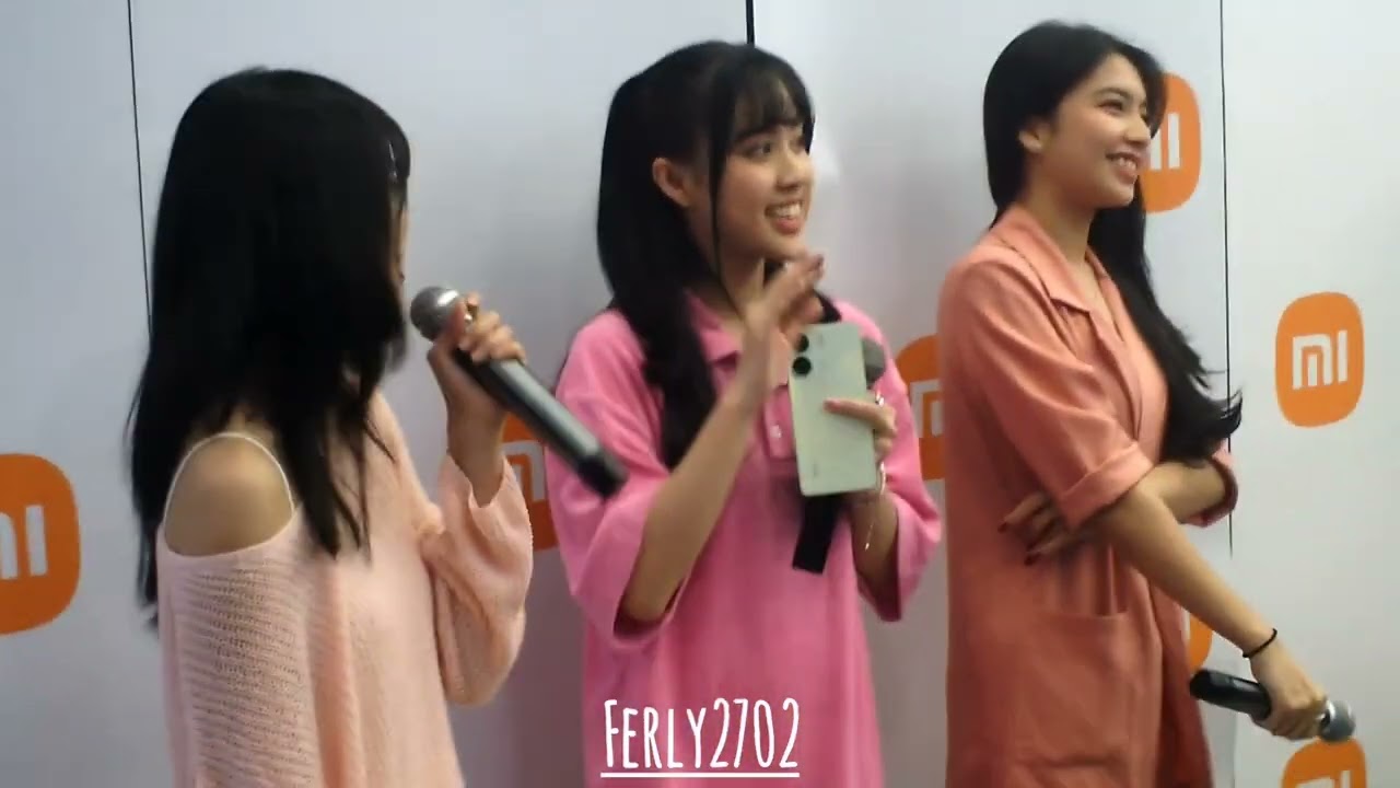Sing & Dance Challenge with Gracia, Fiony, Ella JKT48 at Mi Store Visit Supermall Karawaci 21122023
