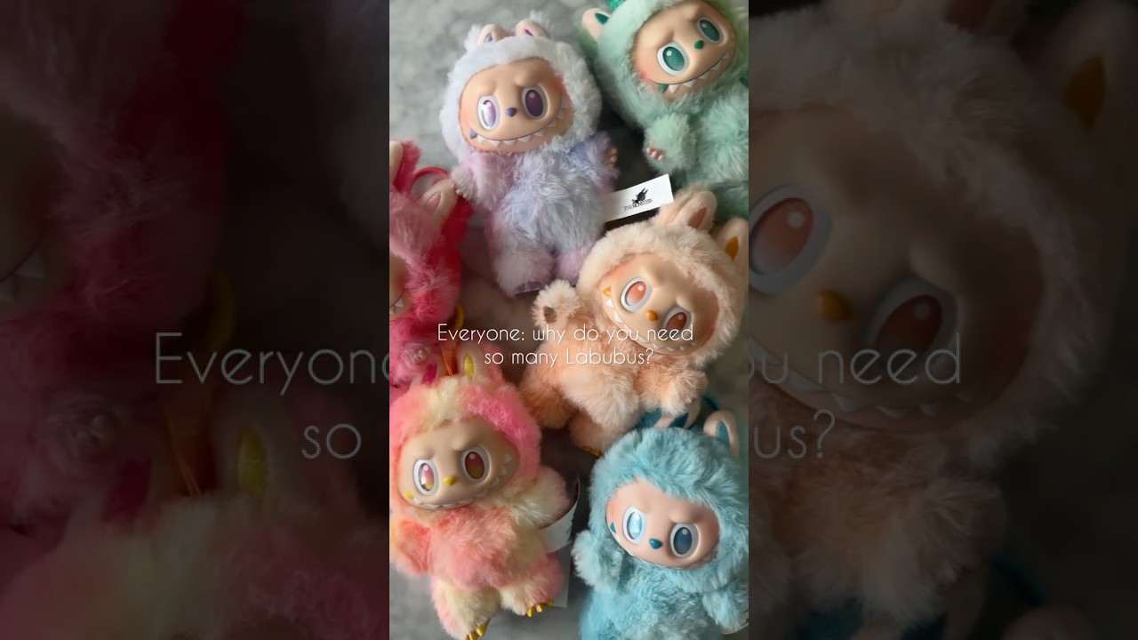 Coordinating Labubu Big Into Energy with my bags 