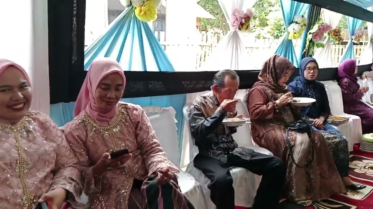 Lolang Tungke Cover Nurul Atika