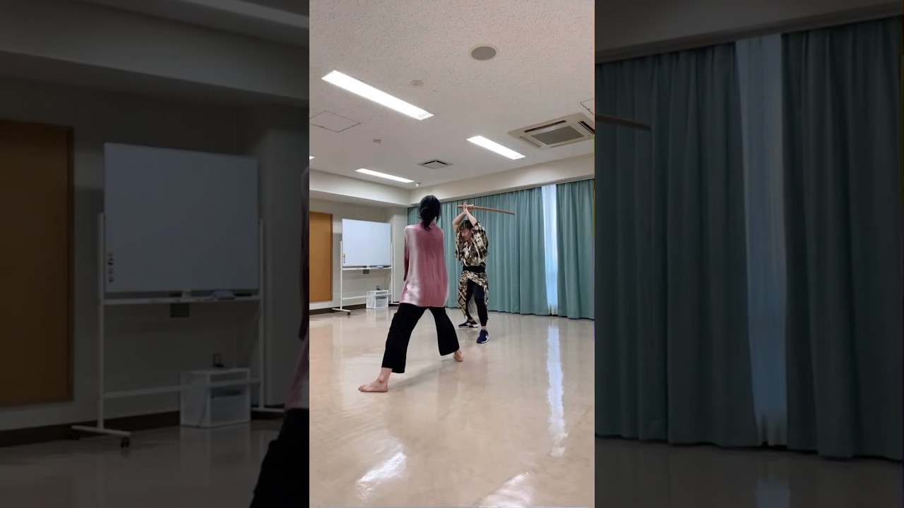 Không cần nói nhiều – chỉ cần luyện tậpNo talking. Just training.