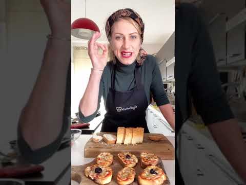 Video: Pizzette Di Pane Raffermo