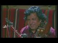 Capture de la vidéo Ustad Sultan Khan Sings A Rajasthani Folk Song