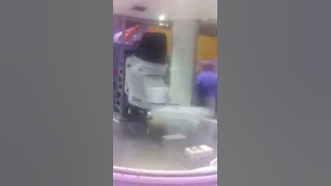 Really Fast and Precise Robot