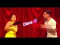 Ema o imită pe Roxana:"Aduceți metrul să vedem cine are talie de viespe!"
