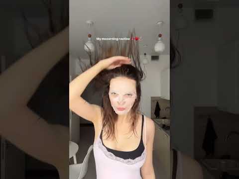 My mooorning routine 🧘🏼♀️👄♥️ #artist #love #makeuptutorial #makeup #духовность #grwm