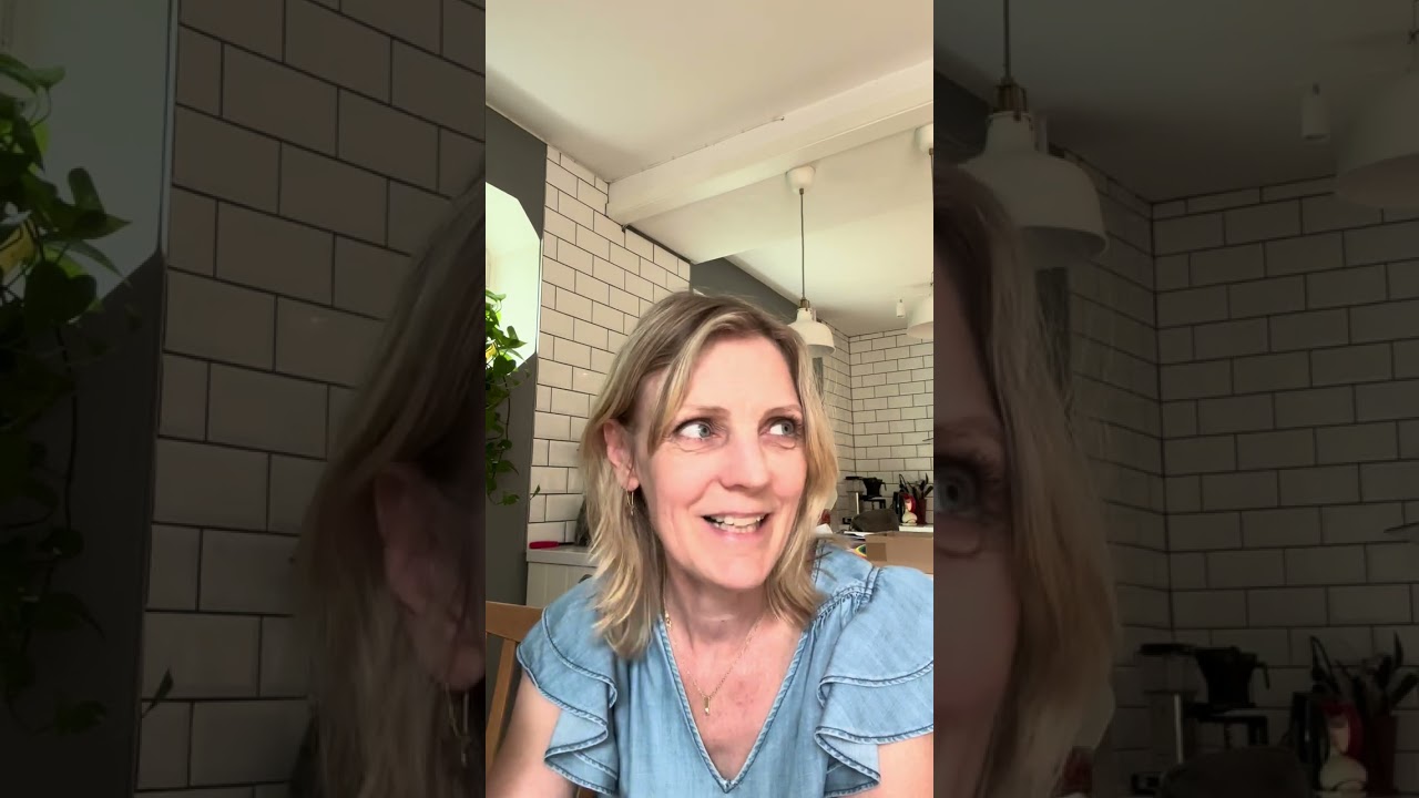 Несколько новых ароматов, которые я попробовала и которыми хочу поделиться. Existence, Iris Ebène...