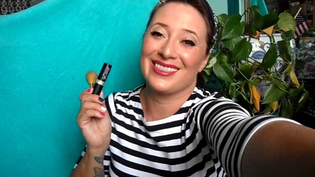 Jessie's Girl review with Makeup University