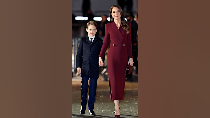 Kate Middleton teases Prince George again at Trooping the Colour#princewilliam #KateMiddleton