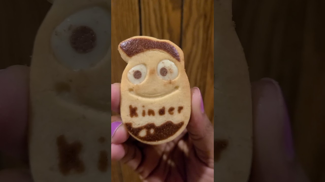Trying KINDER KINDERINI COOKIES - 11 Faces 