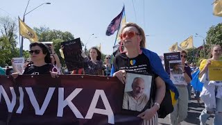 Famous People in Kyiv pay tribute to Azovstal defenders Wealth