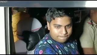 প্রদীপের নিচেই অন্ধকার অভিজাত এলাকায় রমরমিয়ে দেহ ব্যবসা আটক আট