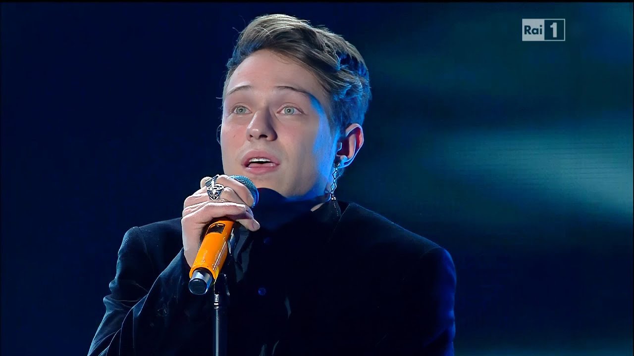 Irama - Cosa resterà {SANREMO 2016} Live Audio - Photo Show con Video Clips