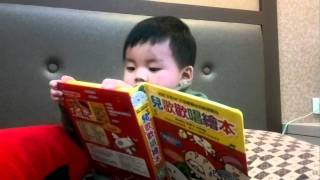 吳弟弟-我在認真學唱歌。