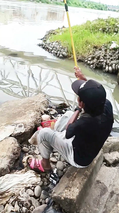 Terlucu saat mancing dapat celana dalam #comedy