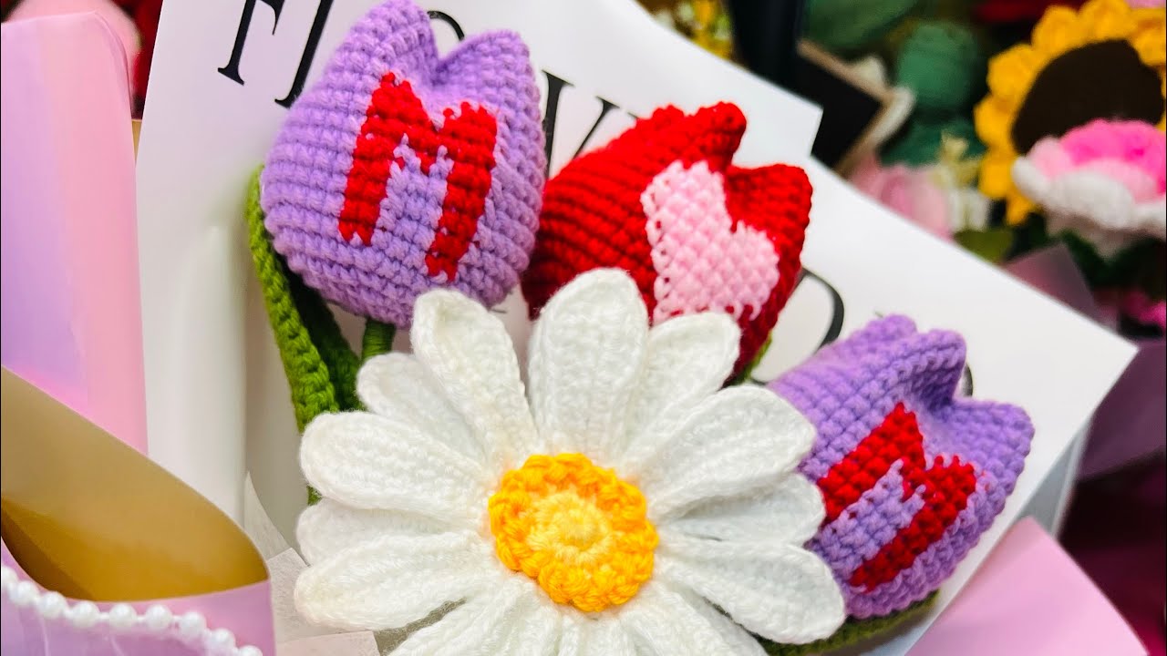 Tulipán con letra 🌷 MAMÁ y MOM tejidos a crochet #floresacrochet