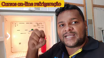 Tem que tirar o isopor dentro da geladeira?