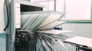 GST720 heat transfer label printing machie with the wicket dryer and stacker
