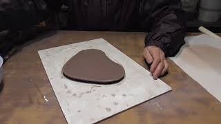 皿を反らせずに成形する方法・陶芸教室・オオムラサキ・デザイン