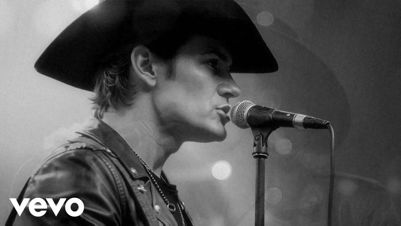 Dead Dave - Kisses It Away (Official Music Video)