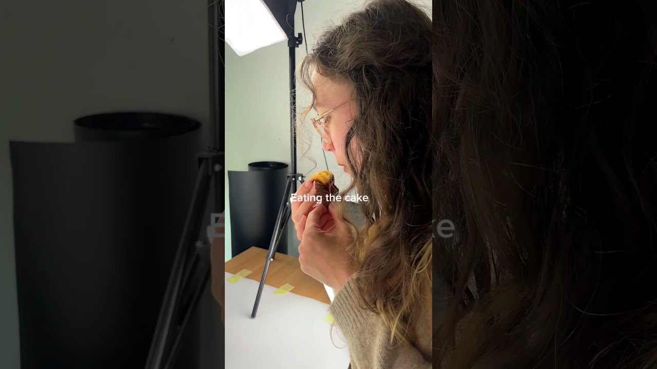 We like cake & coins 