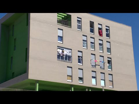 Merelo defiende un plan de viviendas sociales