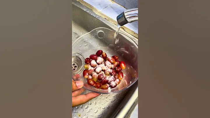 Easy grape washing trick! ✨