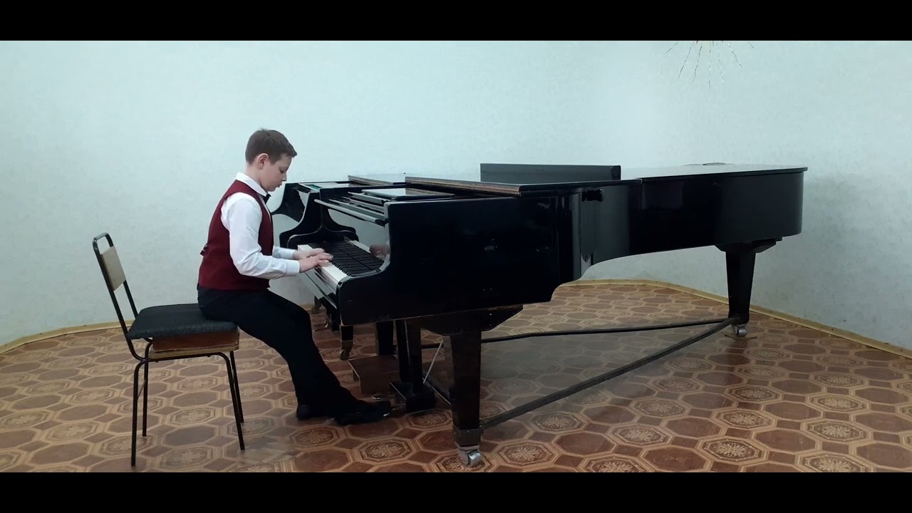 Гончаров  Кирилл,  Э. Мак-Доуэлл  "Колибри".  Номинация:  Фортепиано-соло