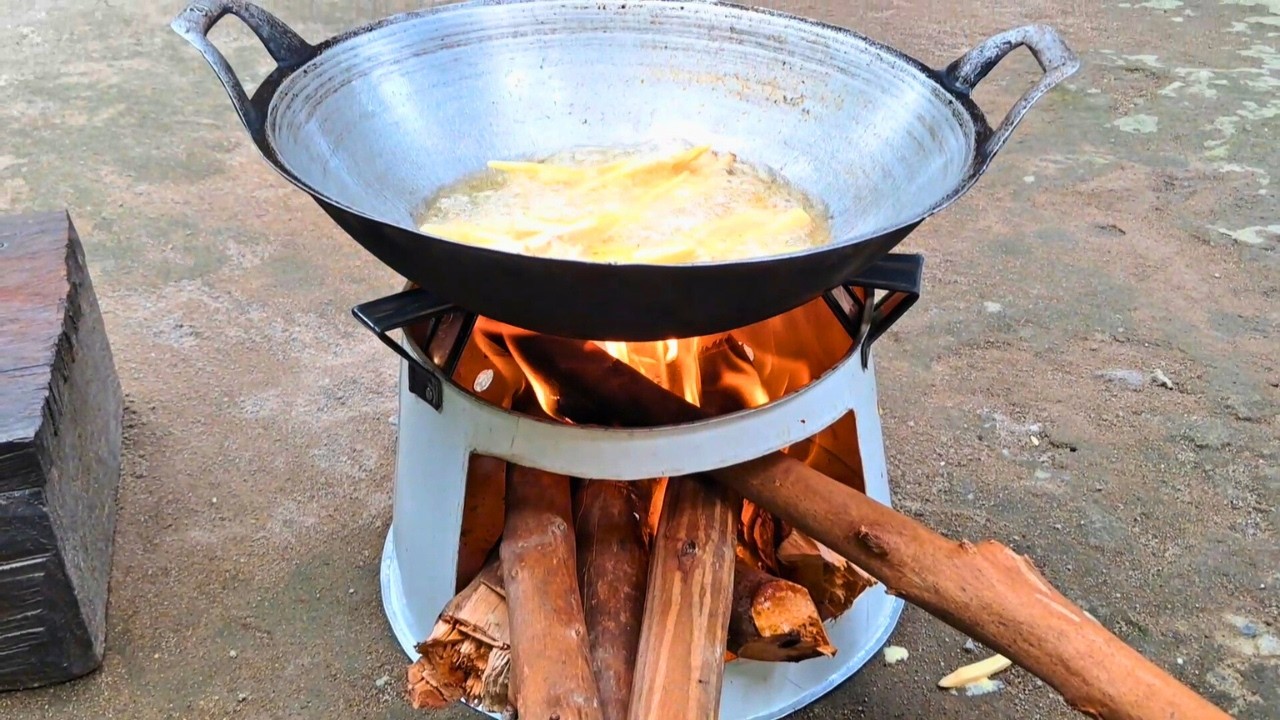 Cara Kampung Goreng Ubi Jalar, Tapi Rasanya Juara 😋