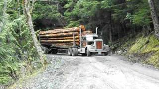 : Tims 1948 Peterbilt With 600 horse Cummins Poppin JAKE!