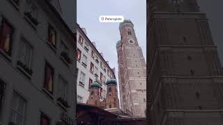 🇩🇪 21/12/2024 Munich Je visite maintenant le Marché de la Crèche du Vieux-Pierre à Munich,