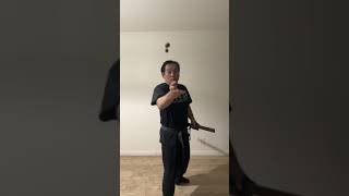 Master Trainer Slices Three Grapes With Katana In Air - 1435458