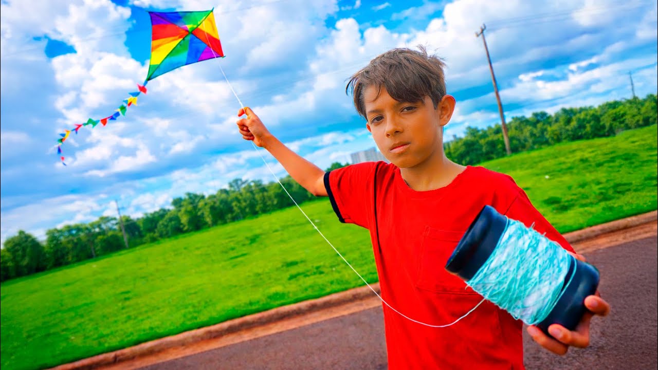 Ele só tem 9 Anos E É o Melhor Pipeiro Do Bairro Que Já Vi...