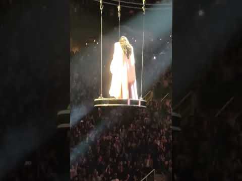 Dua Lipa Brings the Radical Optimism Tour to Scotiabank Arena