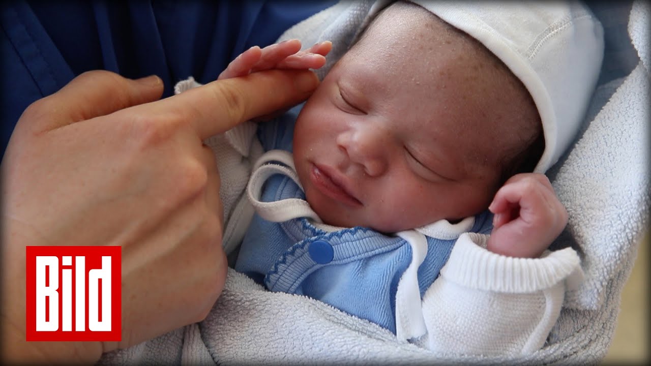 Baby In Fruchtblase Geboren Hammer Video Youtube