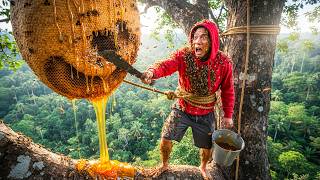 The Honey Harvester Narrowly Avoided an Accident Because of a Huge, Aggressive Beehive