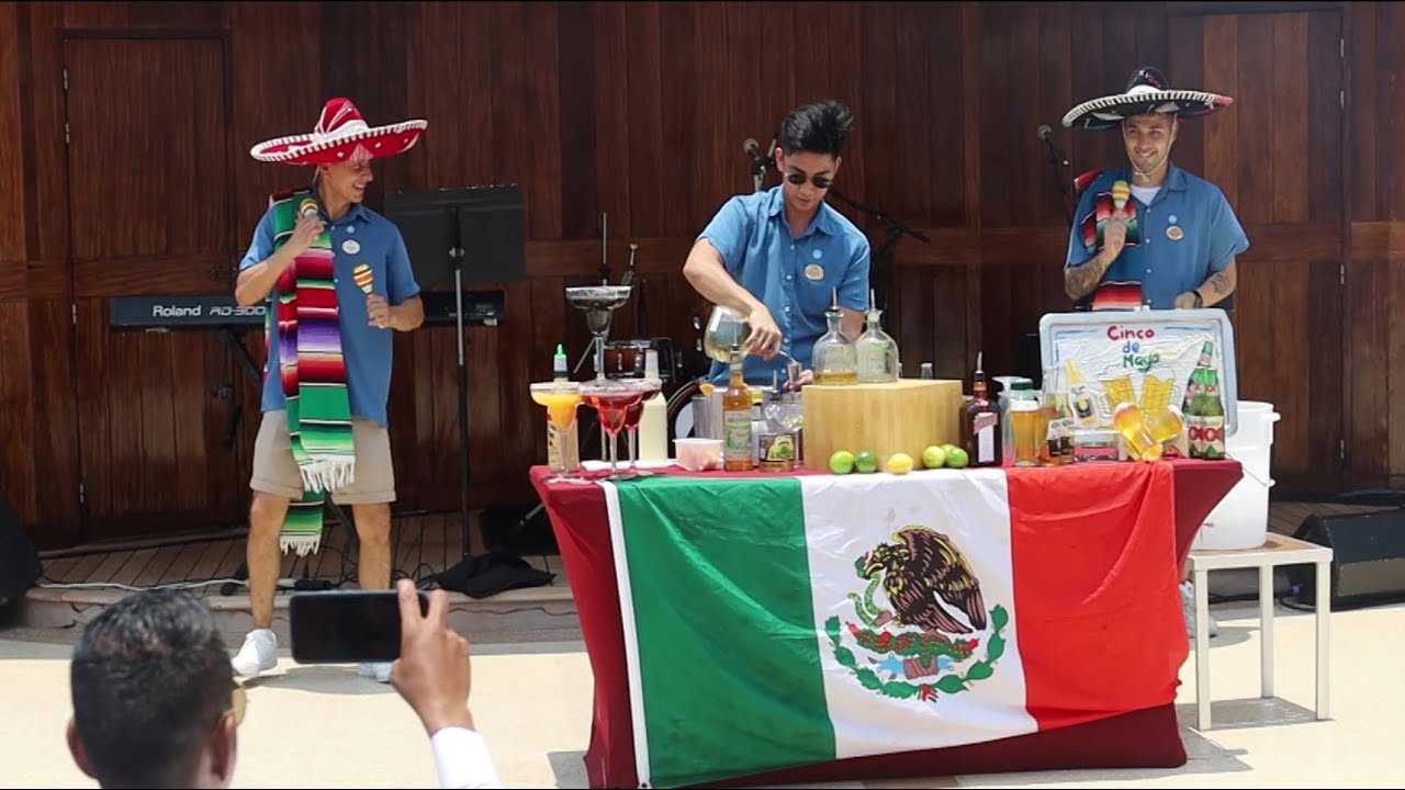 Cocktail and Margarita Demonstration For World Cruise 2023
