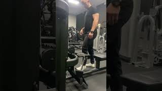 TOE ELEVATED HAMSTRING STRETCH