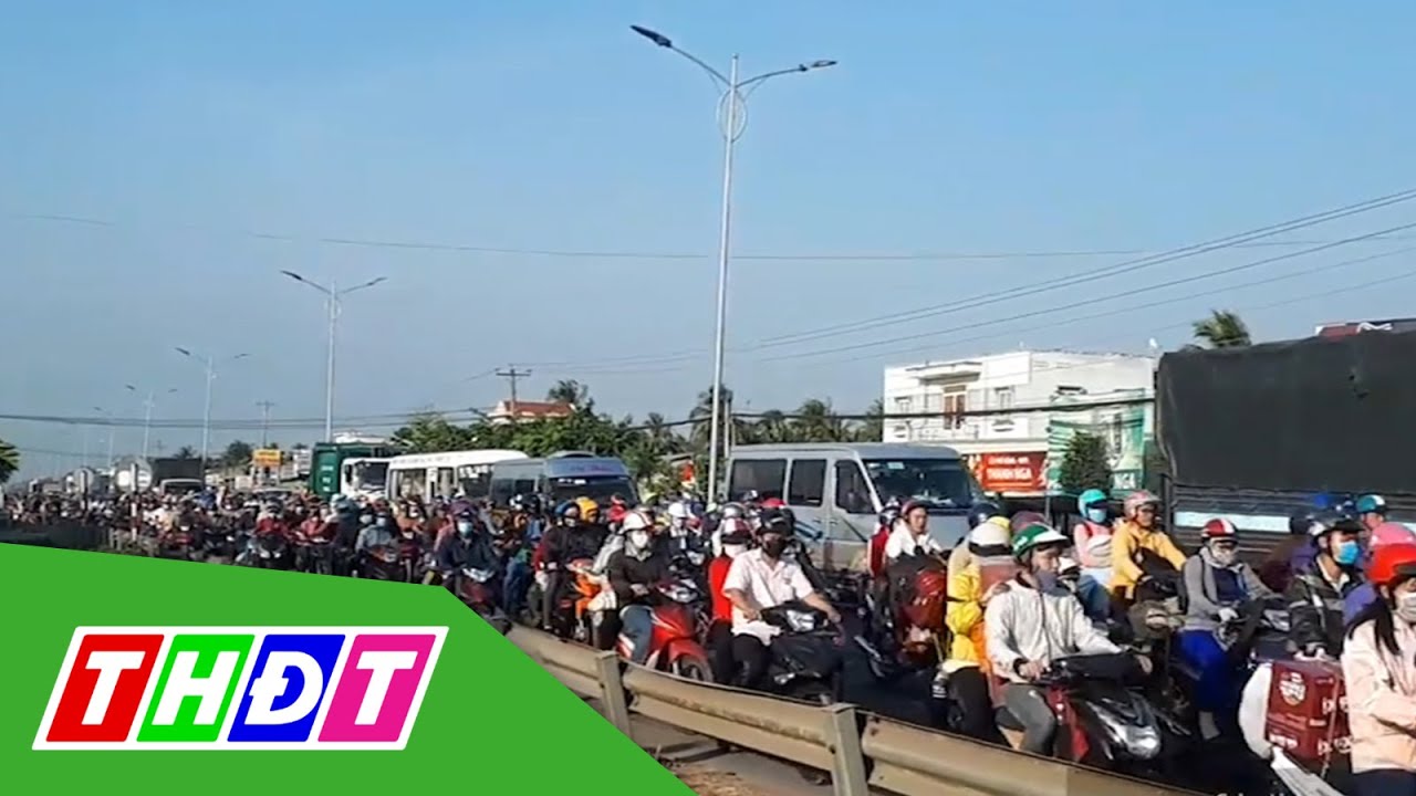 Các địa phương không cách ly y tế người về quê ăn Tết... - youtube