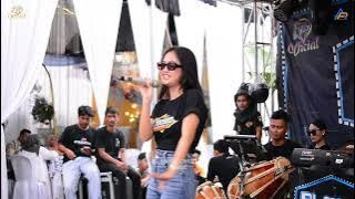 Download lagu BERBUNGA LAGI - ERNACABE - BLMUSIK LIVE IN PAL 4 LEWIDAMAR