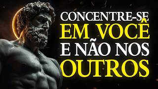 APRENDA A FICAR SOZINHO e VOCÊ NUNCA MAIS SERÁ Fraco | 8 LIÇÕES  ESTOICAS ⚜️